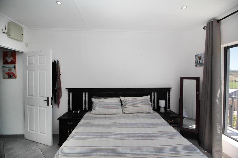 2 Bedroom Property for Sale in Reebok Western Cape